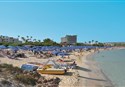 foto Pláž Makronissos Beach pri hoteli Dome Beach v Ayia Napa, na Južnom Cypre