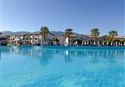 foto Bazen s umelymi vlnami rezortu White Olive Marine Aquapark na gréckom ostrove Kos